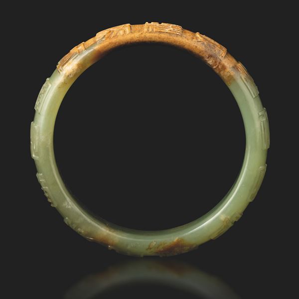 Bracciale in giada gialla e russet con iscrizioni, Cina, XIX secolo