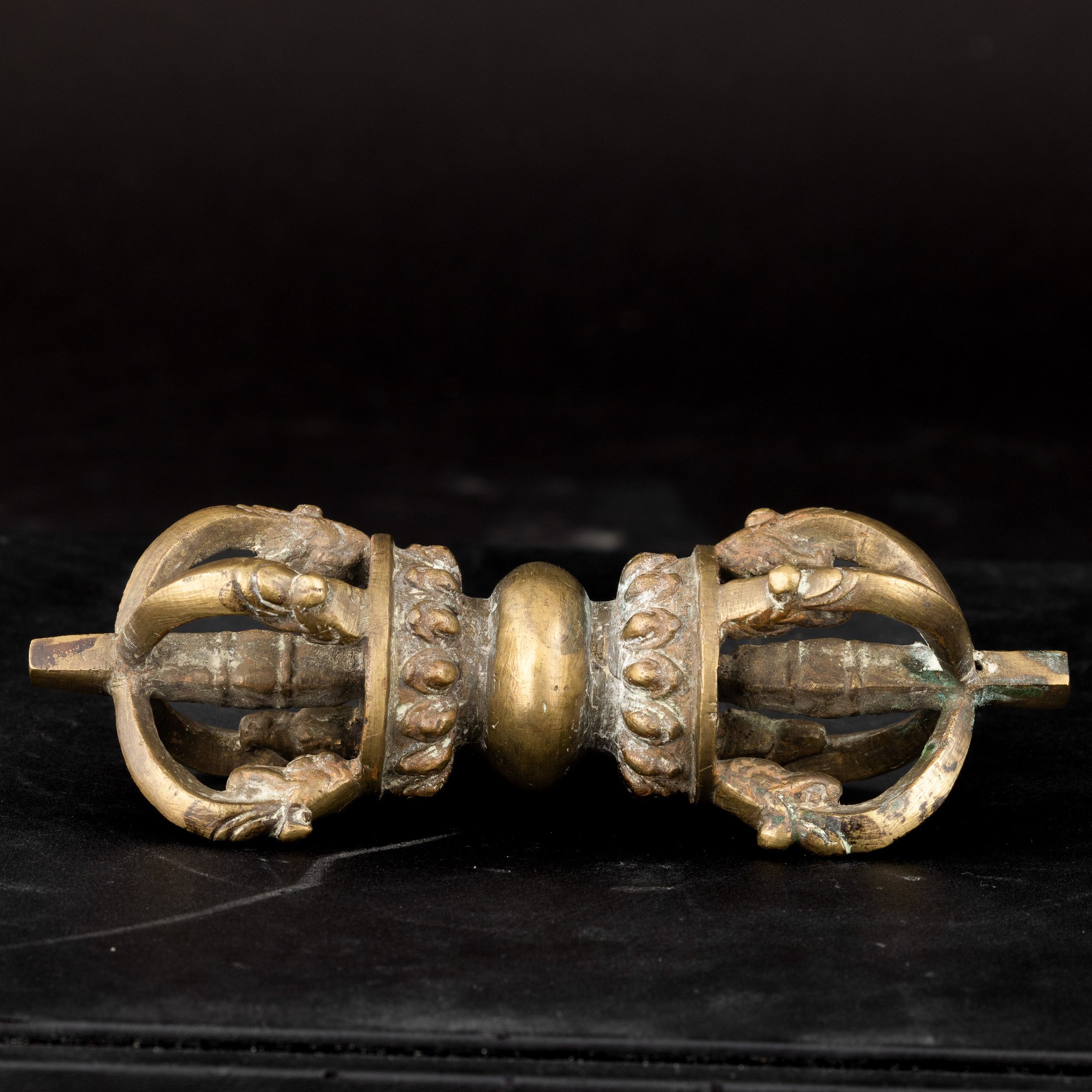Vejra in Bronzo con Dettagli a Rilievo, Tibet, XIX Secolo