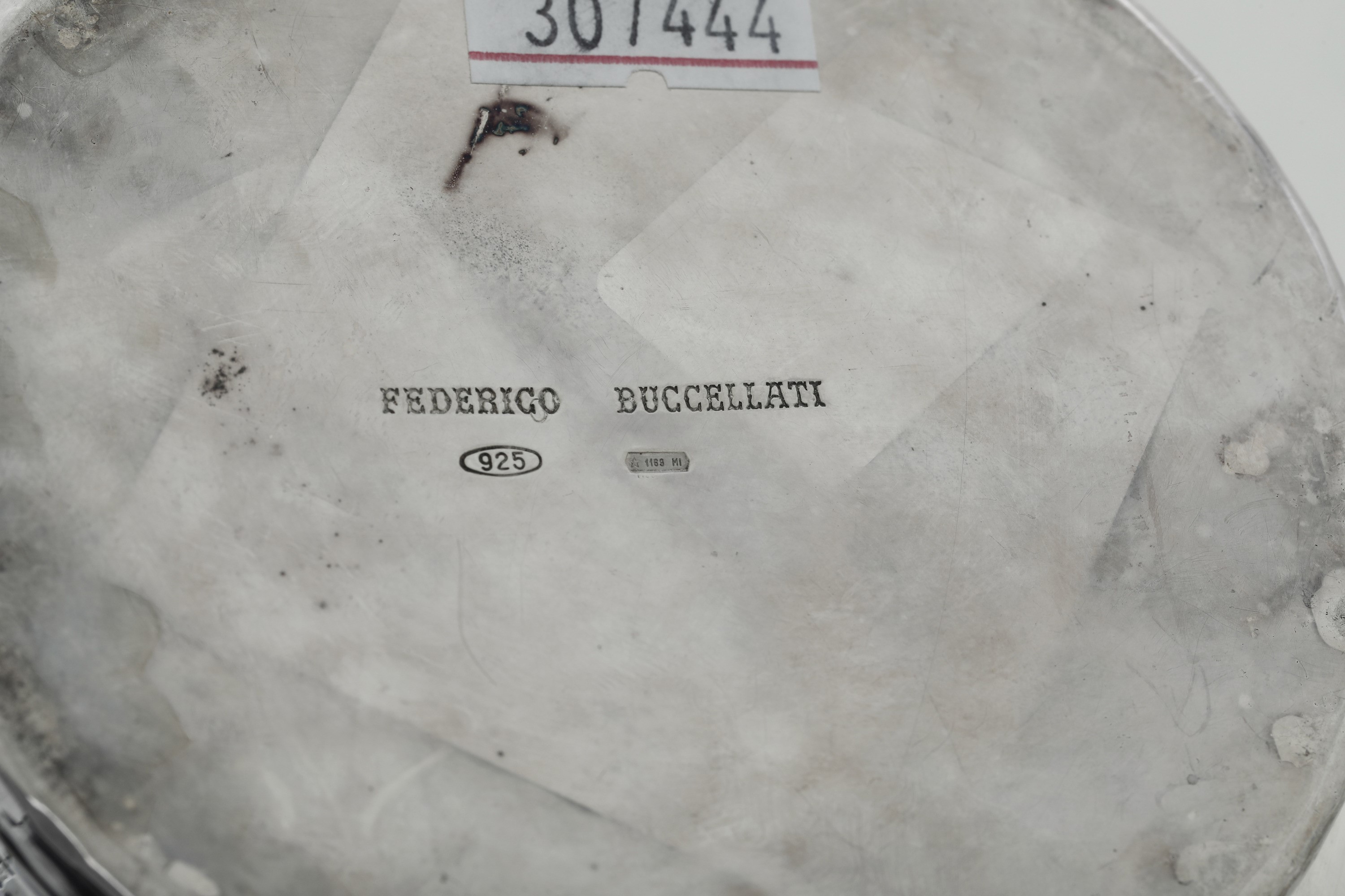 Gilberto Cappa, Vaso a balaustro (Maison Federico Buccellati), argento fuso sagomato e martellato
