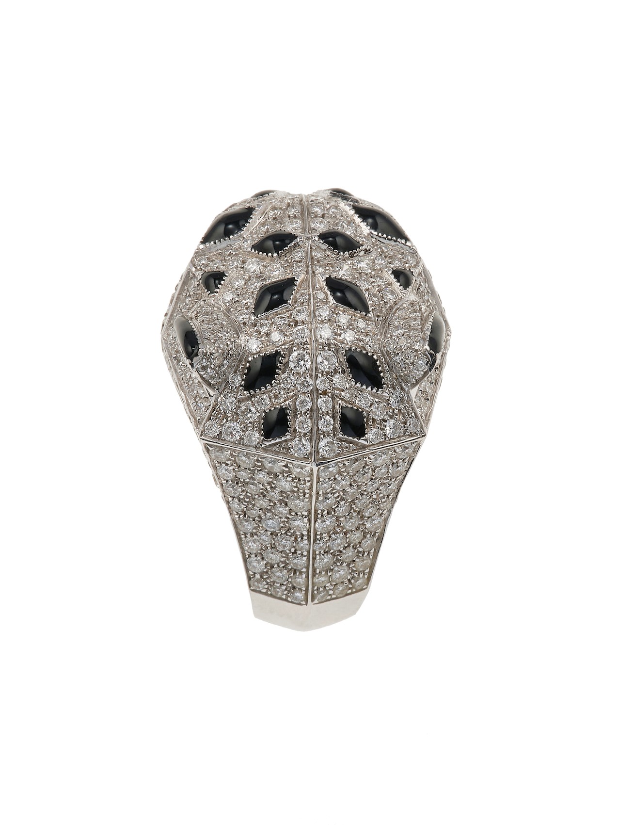 Cartier, Anello “Panthère” con diamanti, onice e smeraldi