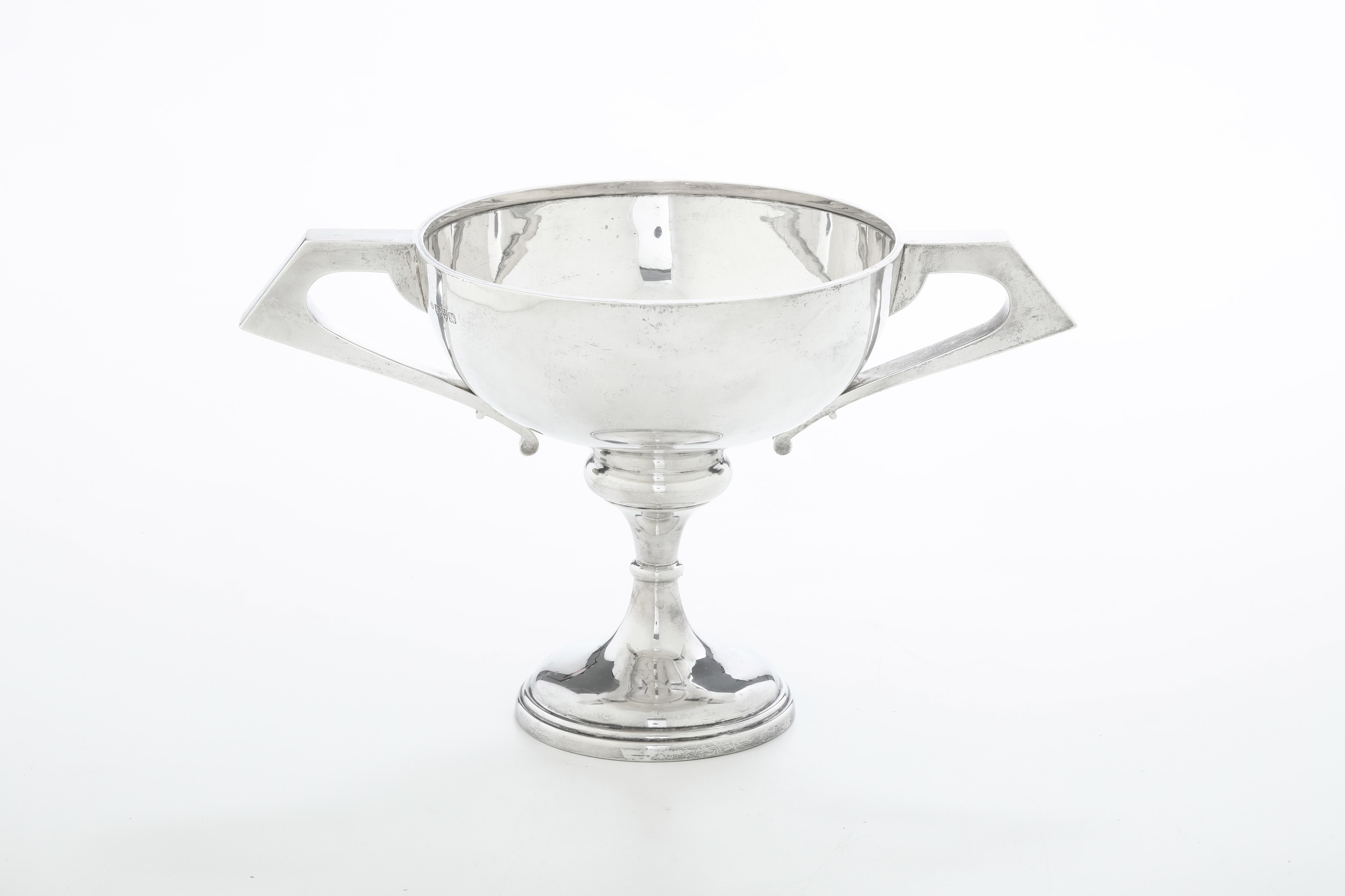 Coppa Art Déco, argento fuso e sagomato, Chester 1912