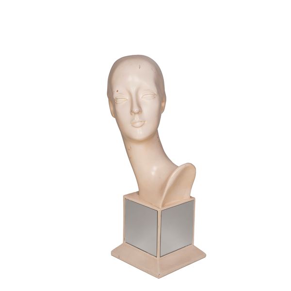 Manichino, testa femminile