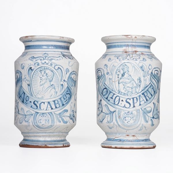 Coppia di albarelli.  Probabilmente Napoli, XX secolo.