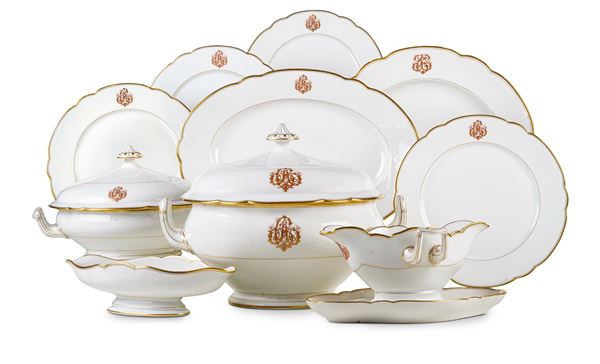 Servizio da tavola monogramma “AC” Parigi, Manifattura Pillivuyt, prima metà del XX secolo 