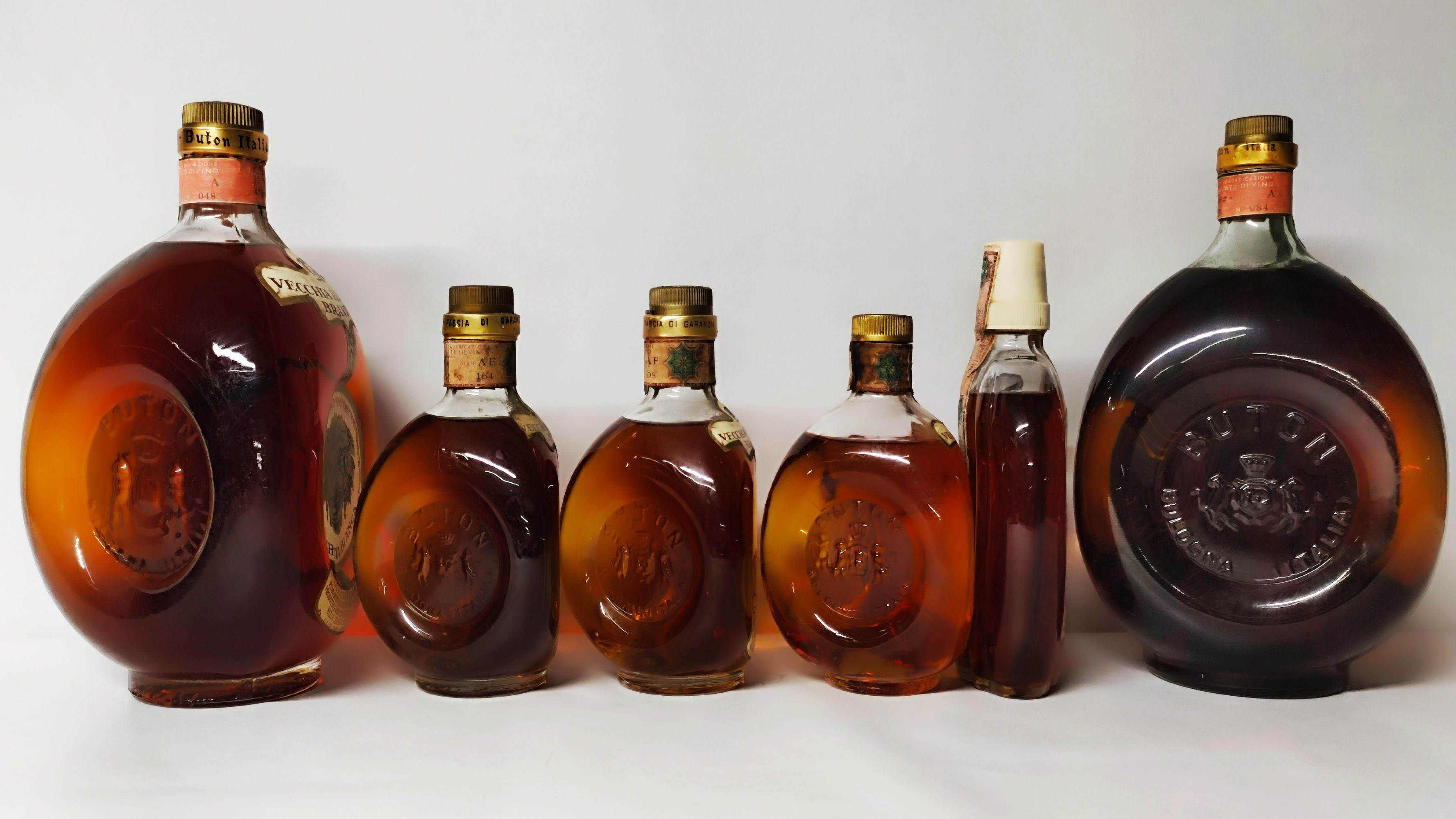 Vecchia Romagna Etichetta Bianca, Brandy