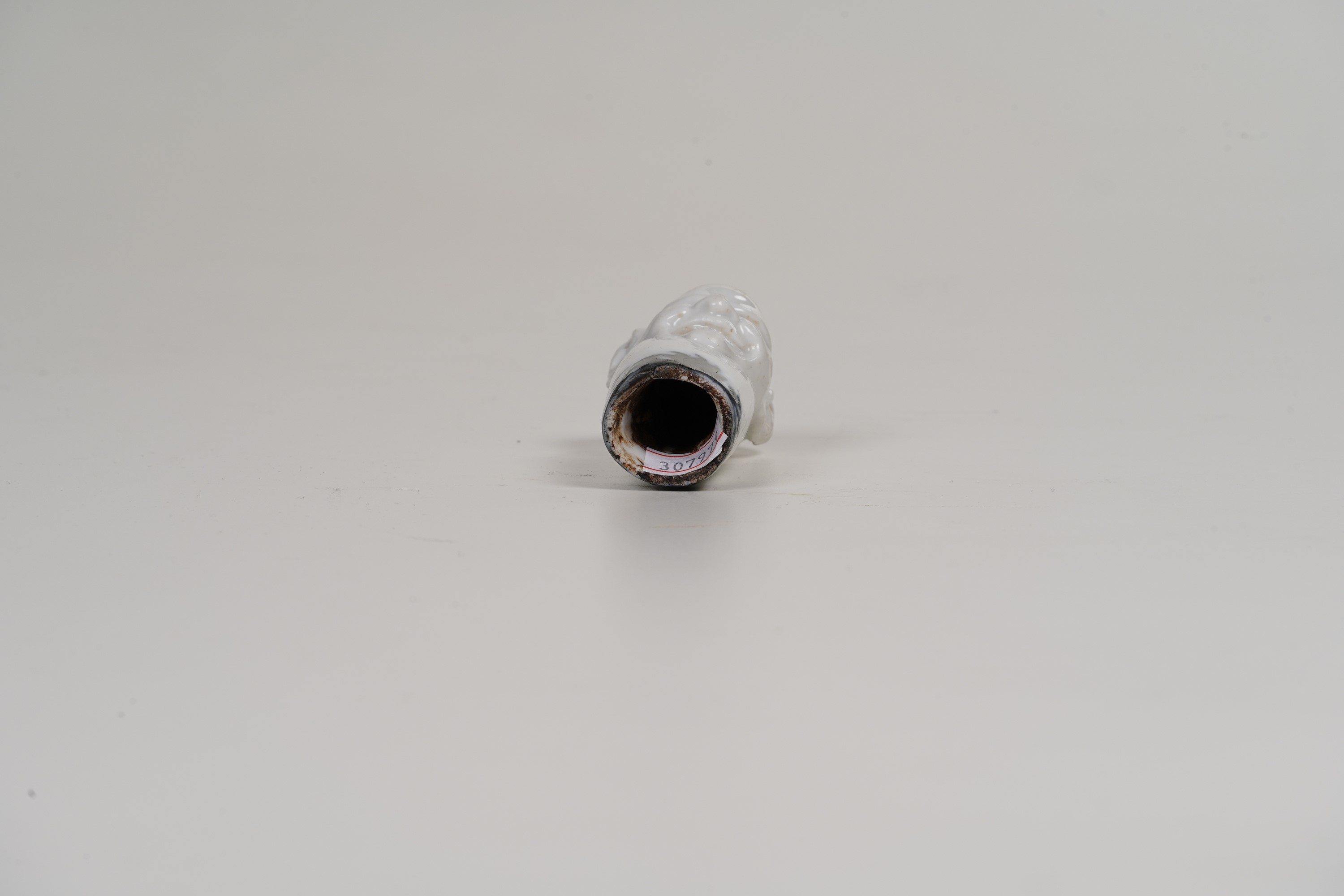 Pomo da bastone. Francia, probabilmente Manifattura di Saint Cloud, secondo terzo del XVIII secol...