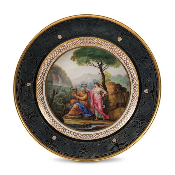 Eccezionale piatto Napoli, Real Fabbrica Ferdinandea, 1800 circa Decorazione di Domenico Venuti 
