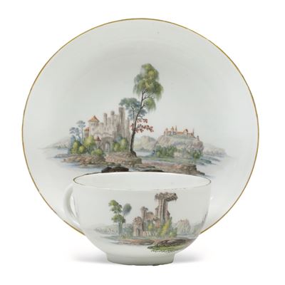 Tazza con Piattinomeissen, 1745 Circa