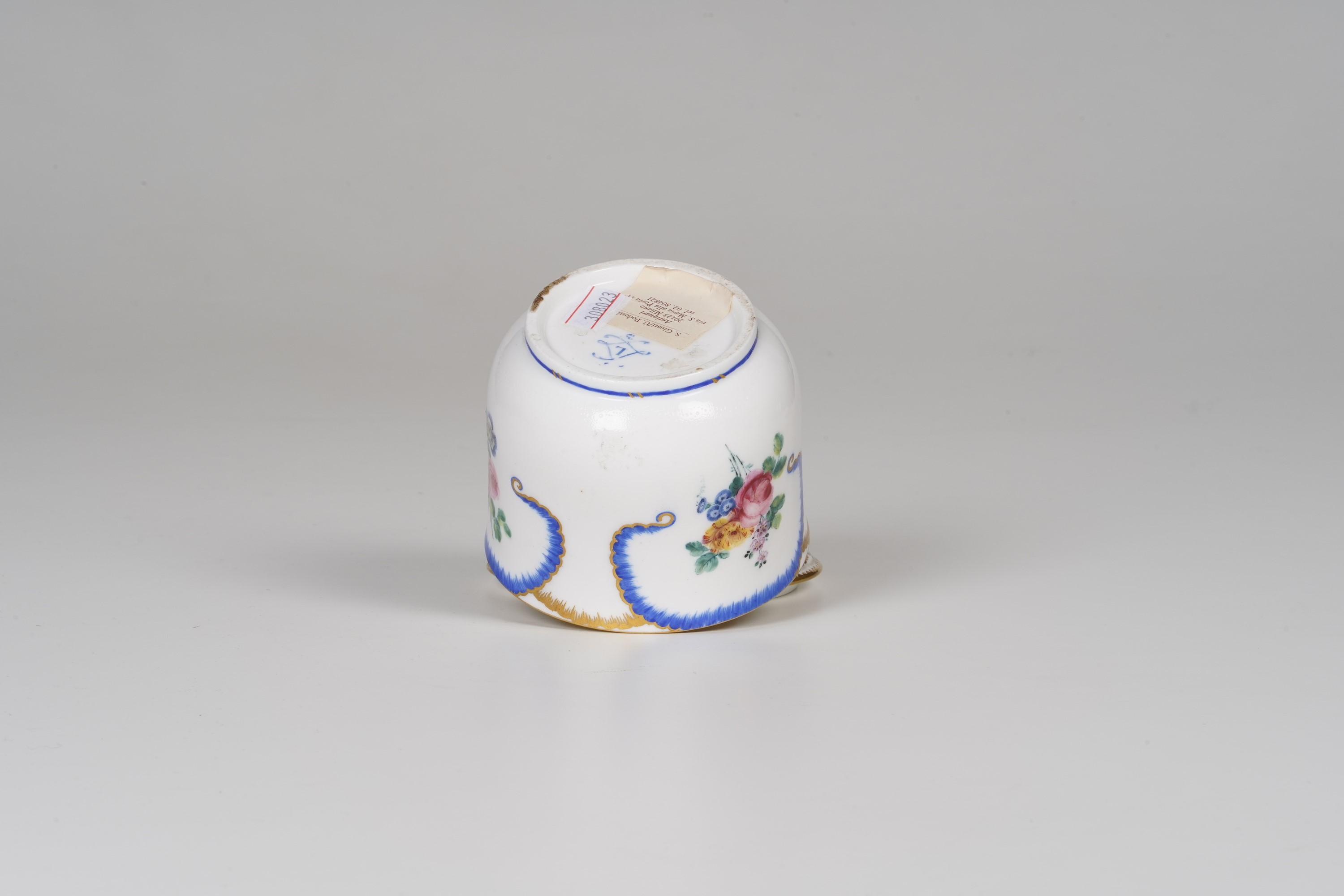 “pot À Pommade”sèvres, 1764