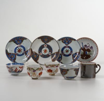 Cinque Tazzine e Quattro Piattini.manifatture Diverse, Cina, Meissen, Cozzi e Nove, XVIII Secolo.