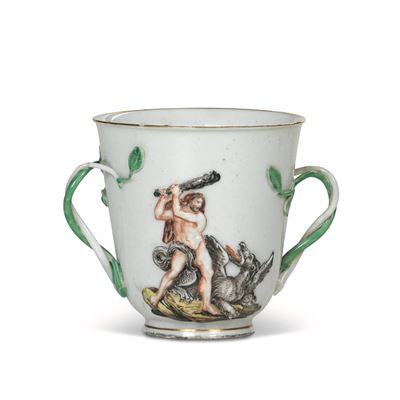 Tazza con Decoro a Bassorilievo Istoriatodoccia,manifattura Ginori, 1755 Circa