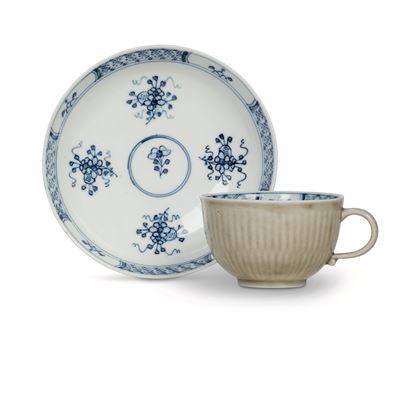 Tazza con Piattinomeissen, 1730 Circa