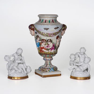 Due Gruppi con Putti e un Vaso. Probabilmente Turingia, XX Secolo.