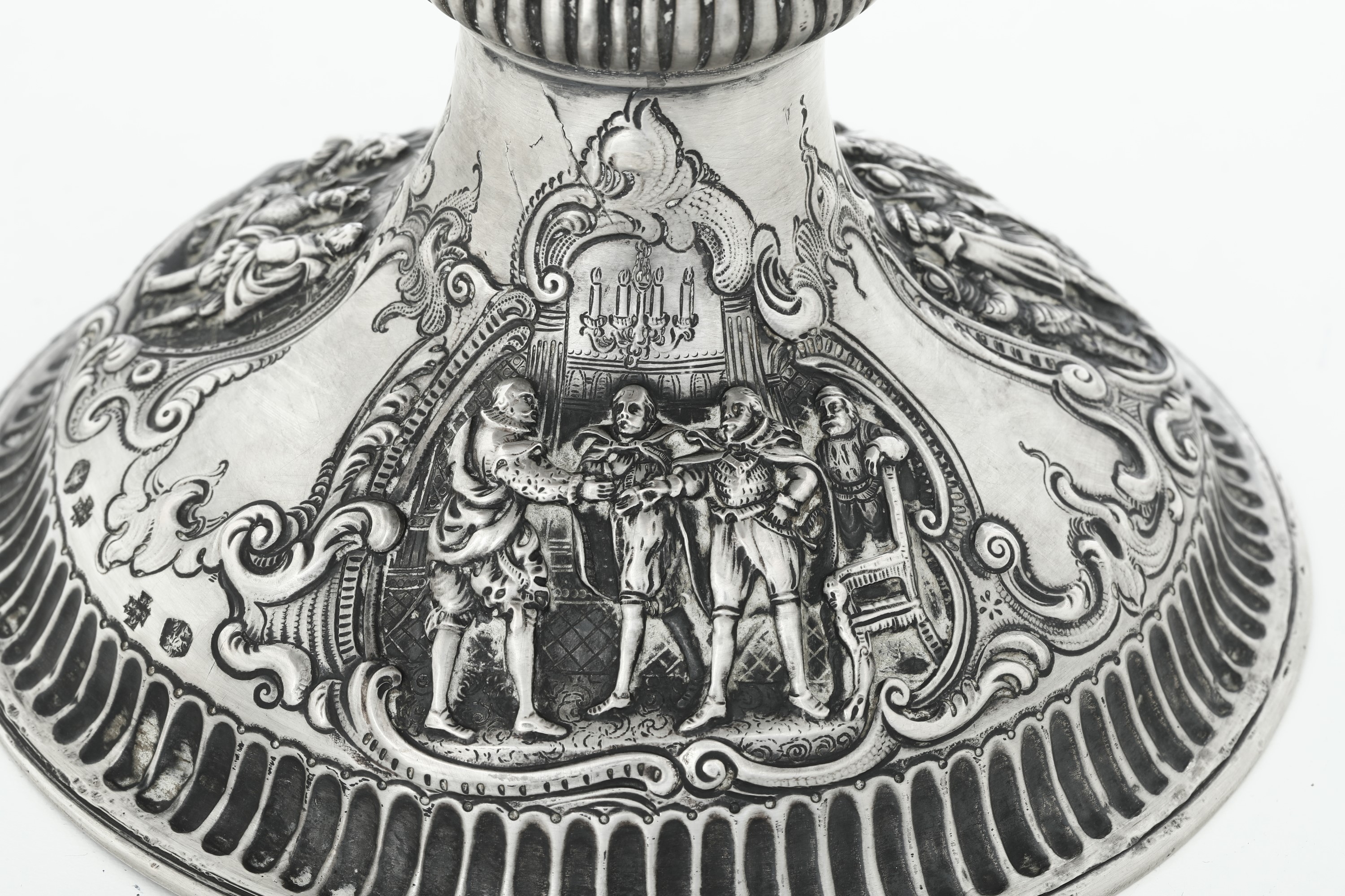 Coppa con Coperchio. Germania, Hanau, XIX-XX Secolo