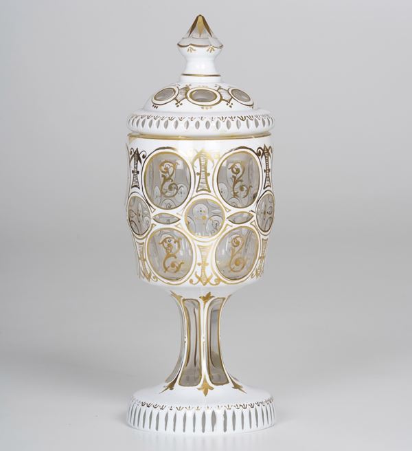 Calice con coperchio. Boemia, inizio del XX secolo.