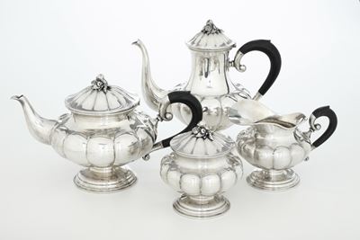 Servizio da Tè e Caffè. Argenteria Italiana del XX Secolo