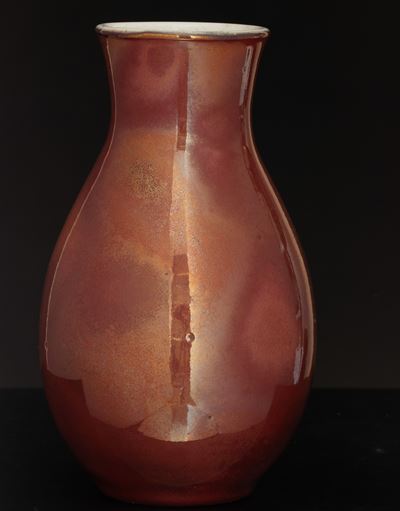 Vaso in porcellana, sangue di bue, Cina, XX secolo