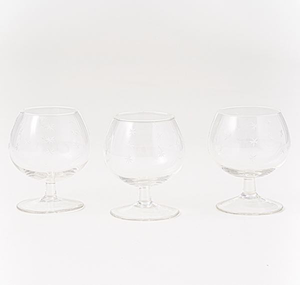 Sei bicchieri da liquore decorati