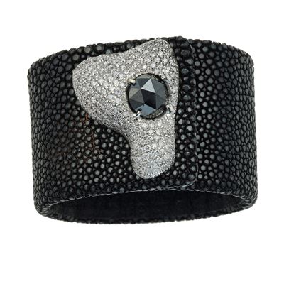 Bracciale con Galuchat con Pavè di Diamanti