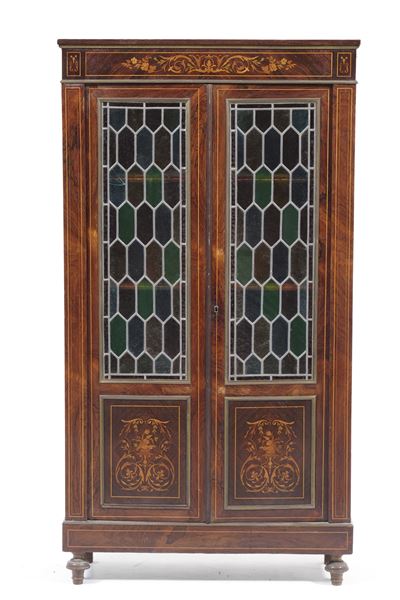 Vetrina in legno lastronato, filettato ed intarsiato, XIX secolo