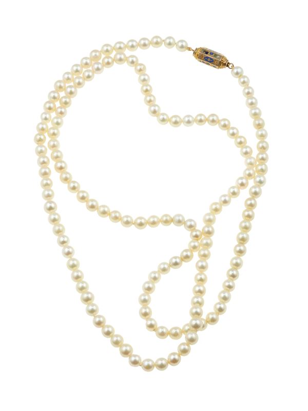 Cultured pearl and gold neckalce