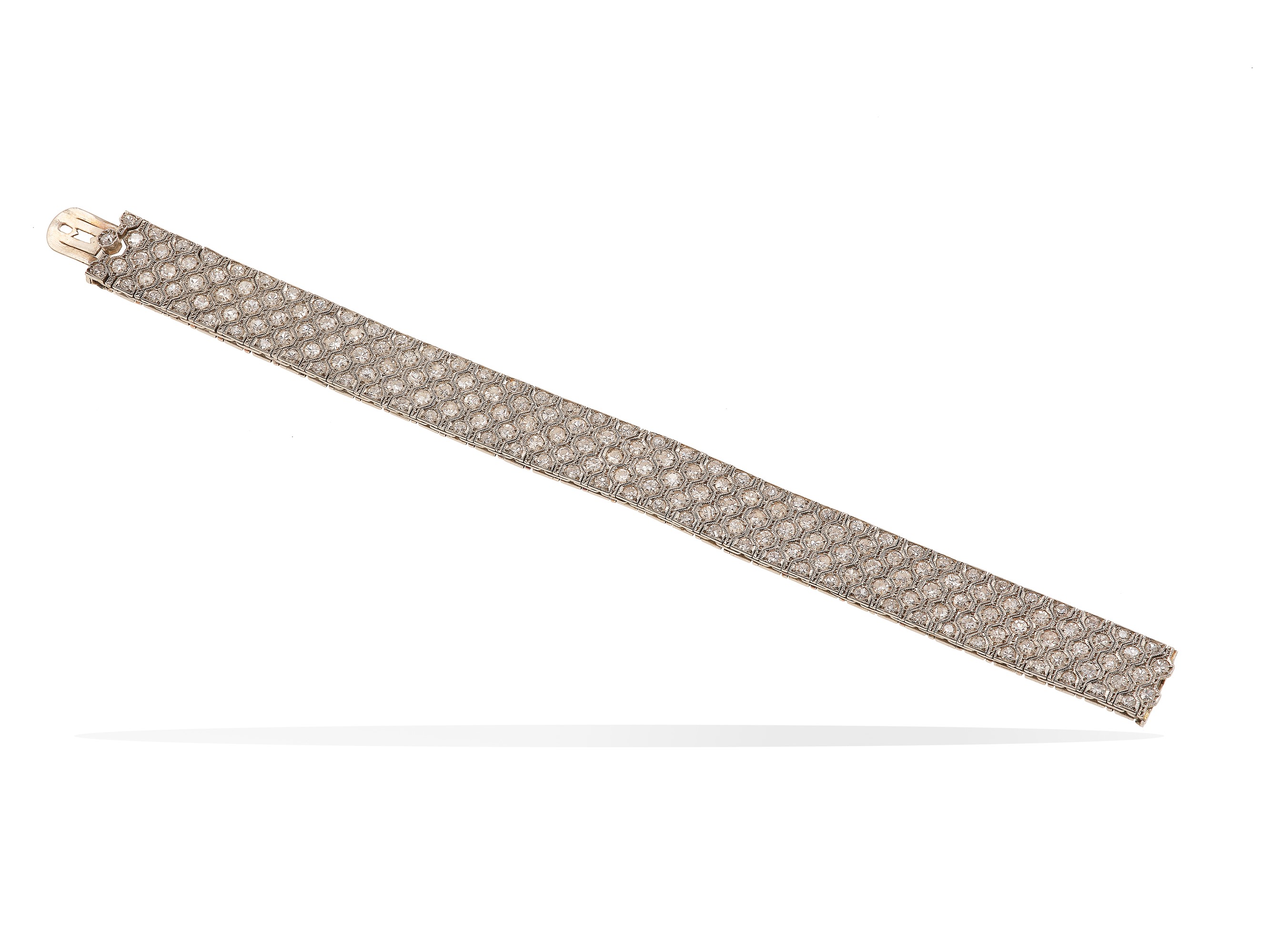 Cartier, Bracciale a maglia elastica in platino e oro bianco con diamanti