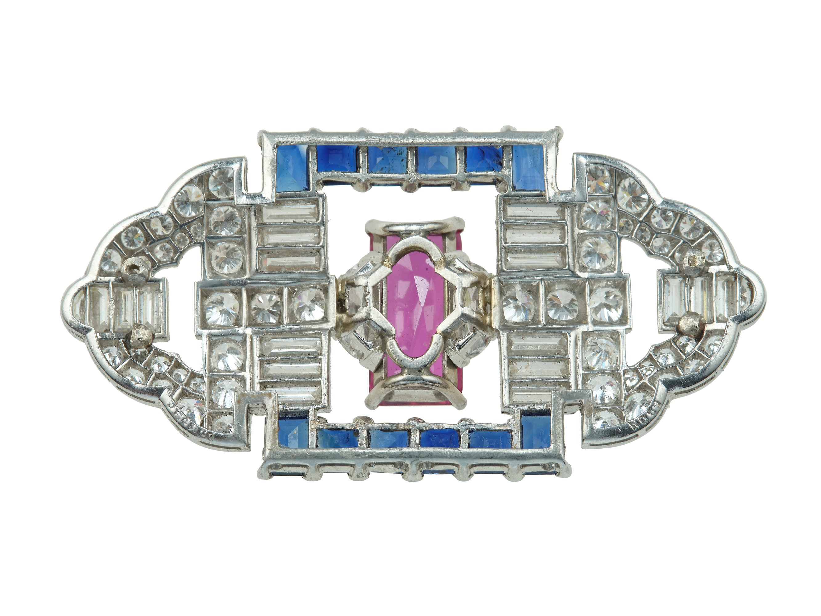 J.E. Caldwell & Co., Spilla in platino con diamanti, zaffiri e rubino