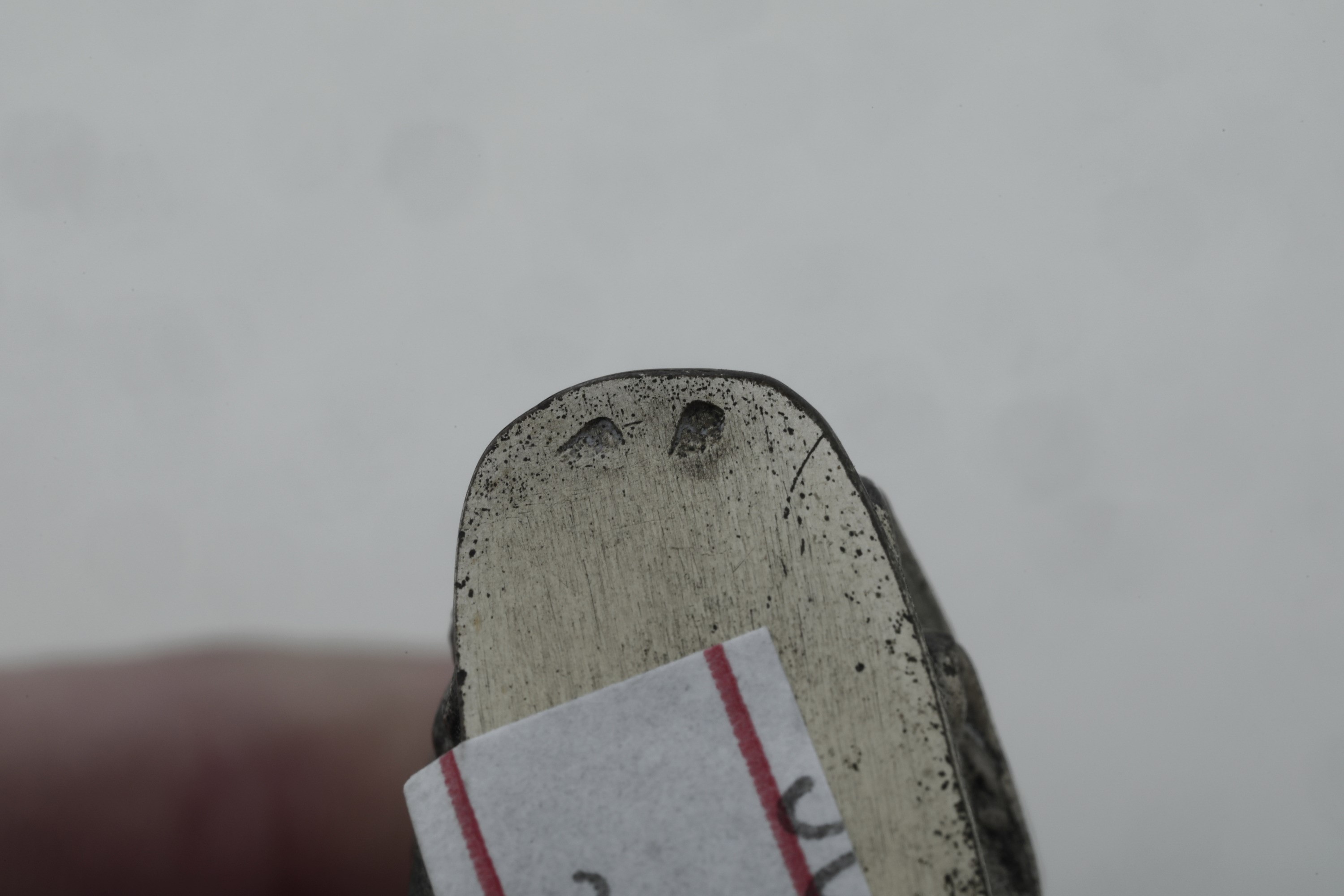 Lotto di scatole e oggetti vari, argento fuso e sagomato, gr 600