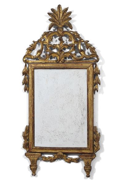 Specchiera in Legno Intagliato e Dorato. XVIII-XIX Secolo