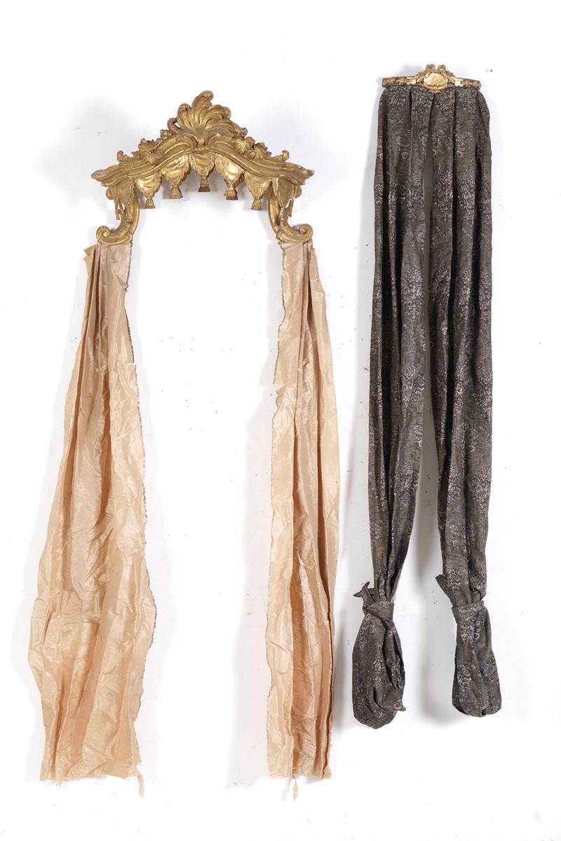 Due baldacchini in legno intagliato e dorato. XVIII-XIX secolo  - Asta Antiquariato - Cambi Casa d'Aste