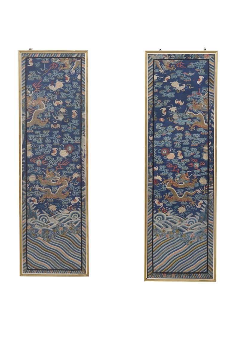 Coppia di drappi in tessuto, Cina XX secolo  - Asta Antiquariato - Cambi Casa d'Aste