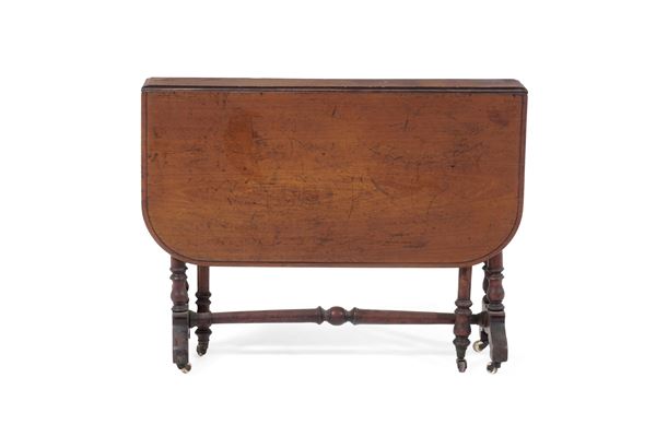 Tavolino in legno a bandelle. XIX-XX secolo