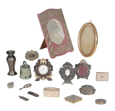 Collezione di Curiosità in Materiali Vari. XIX-XX Secolo