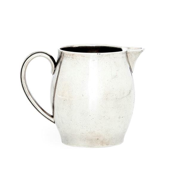 Torino, ultimo quarto del XVIII secolo. Assaggiatore Giuseppe Vernoni (1778-1824). Maestro argentiere Giuseppe Balbino (1747-1785) e marchi di titolo in uso da 1814 Versatoio