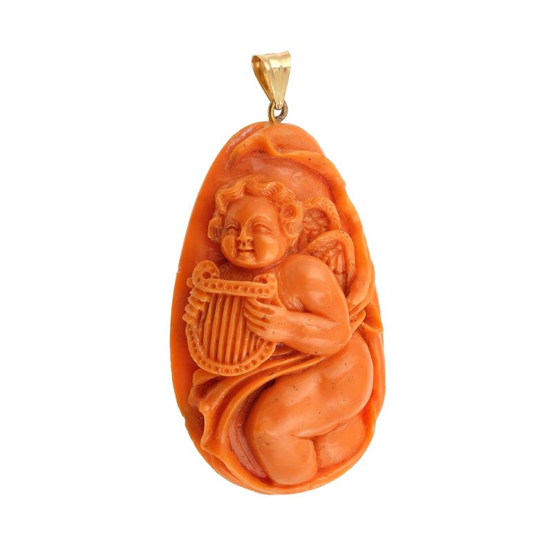 Pendente in corallo arancio con puttino  - Asta Gioielli - Cambi Casa d'Aste