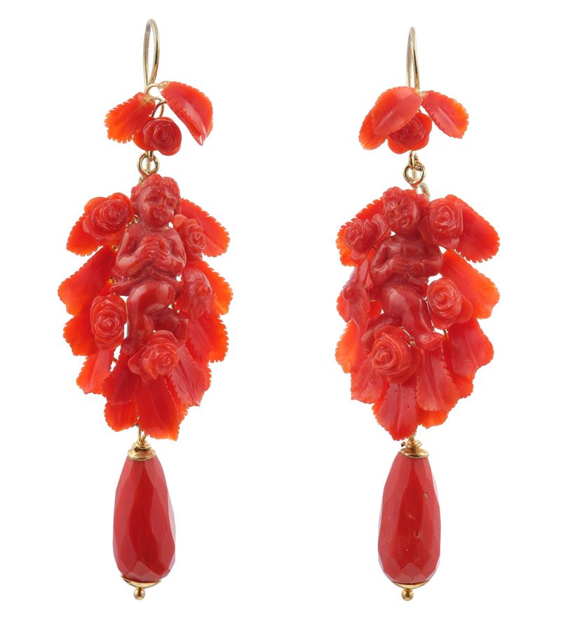 Pair of low-karat gold and coral earrings  - Auction Fine Jewellery - Cambi Casa d'Aste