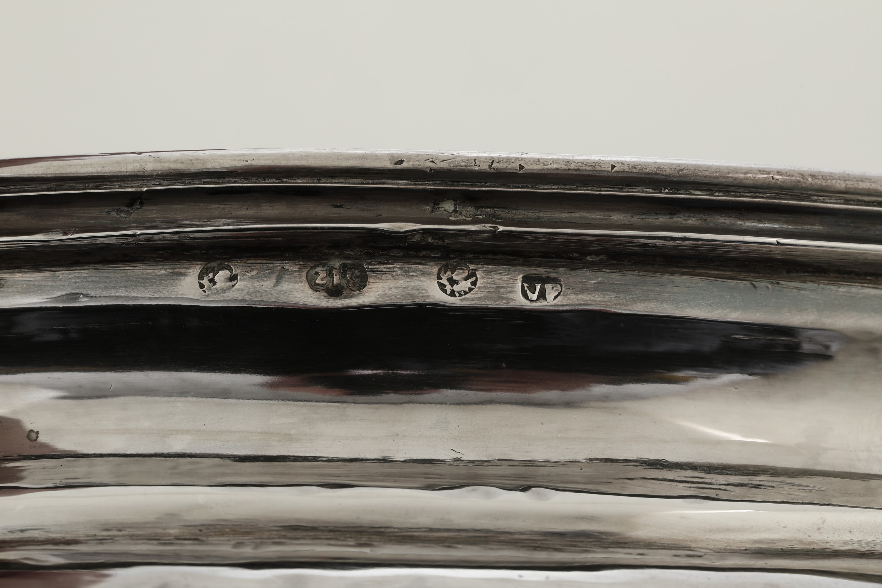 Rara Zuppiera. Venezia, Prima Metà del XVIII Secolo. Marchi Dell'assaggiatore Zuanne Cottini (171...