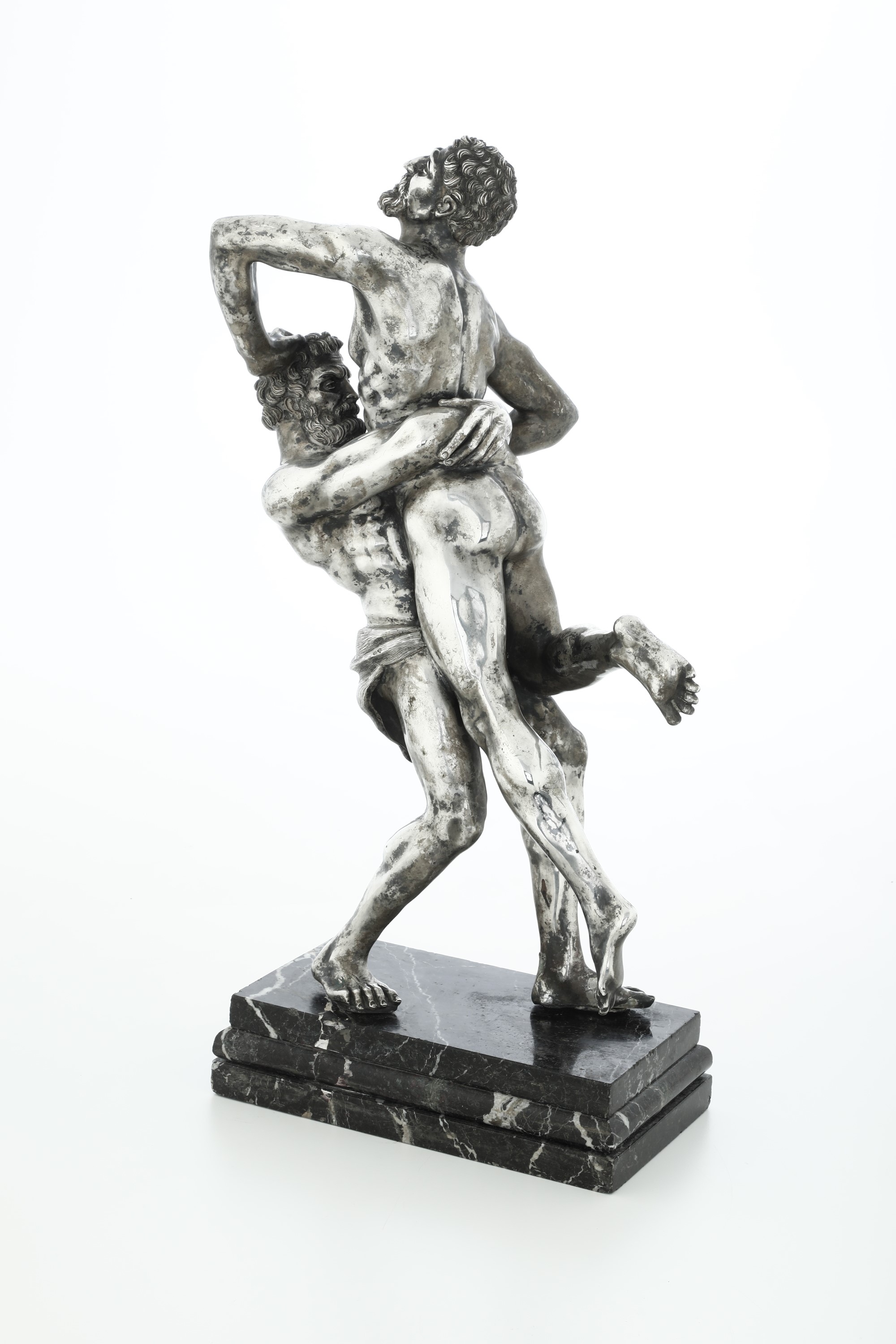 Manifattura artistica italiana, Ercole e Anteo (scultura decorativa in argento fuso cesellato su ...