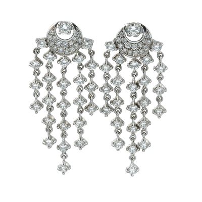 Orecchini a frange, diamanti, montatura in oro bianco 750/1000