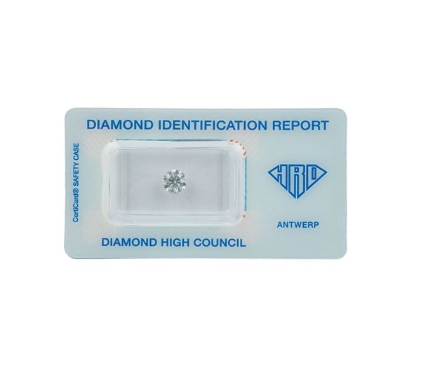 Brilliant-cut diamond weighing 1.01 carats, color H, clarity IF, fluorescence none. Gemmological Report HRD n. 10029040003