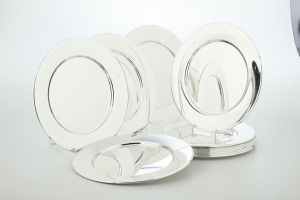 12 piatti in metallo argentato