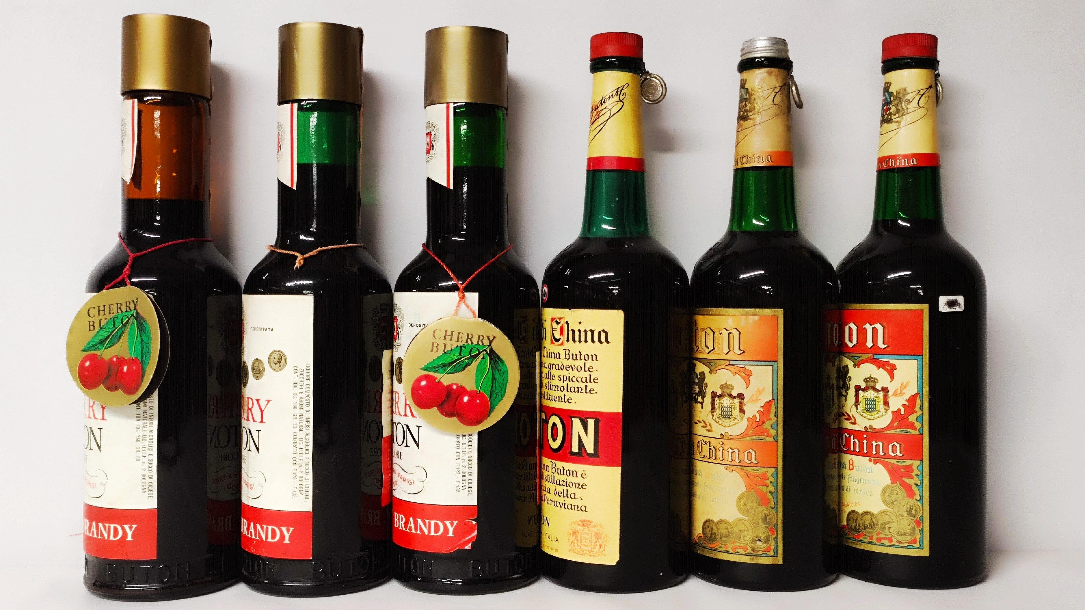 Buton Cherry, Elixir di China, Liquori