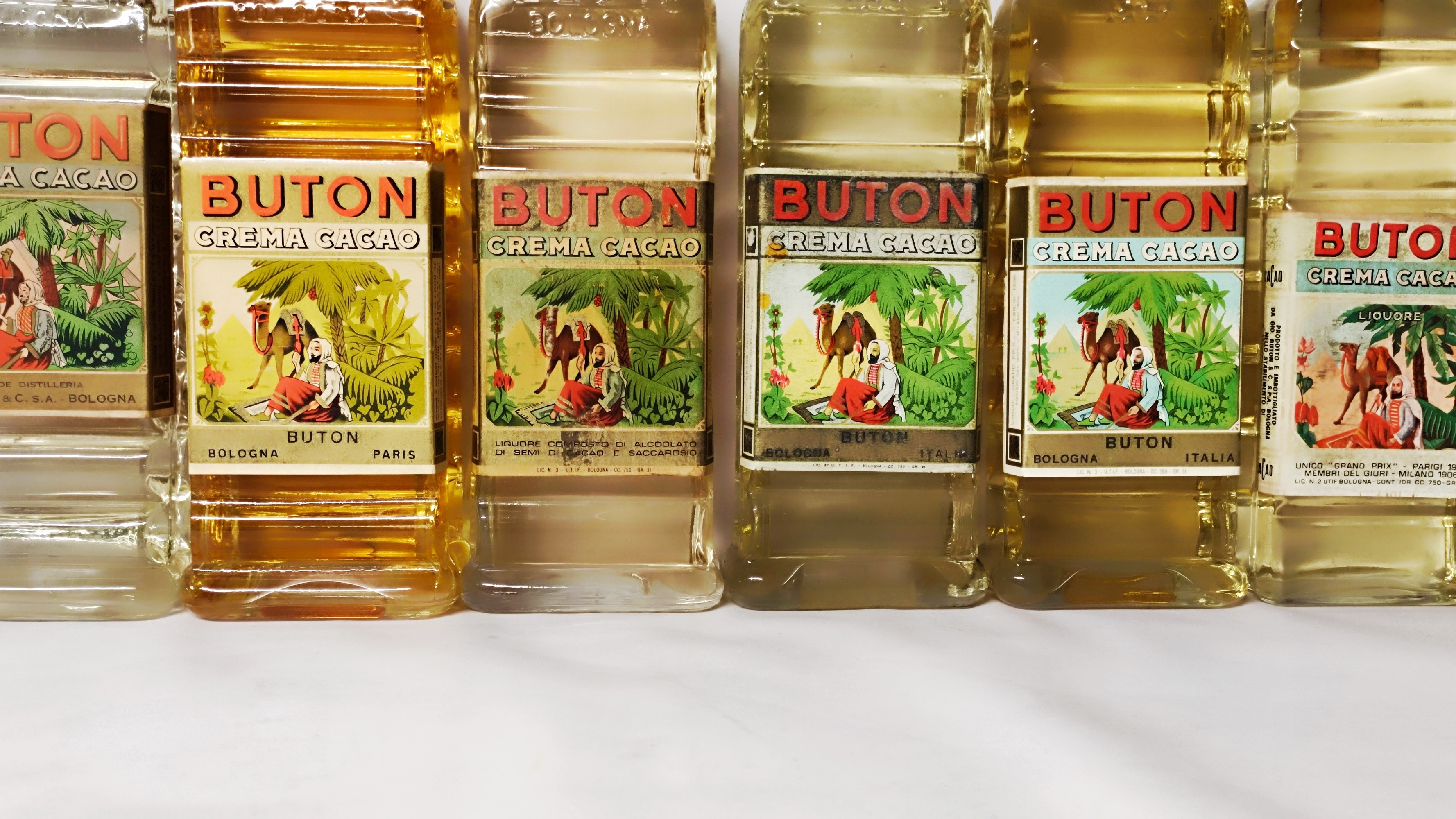 Buton Crema Cacao, Liquori