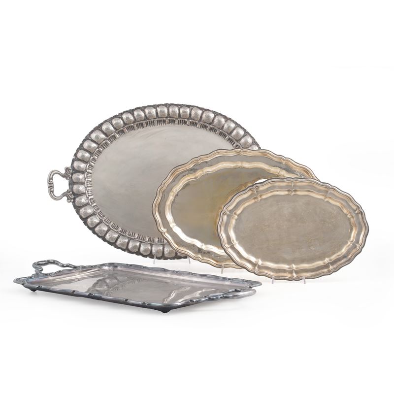 Quattro vassoi polilobati  - Asta Antiquariato - Cambi Casa d'Aste