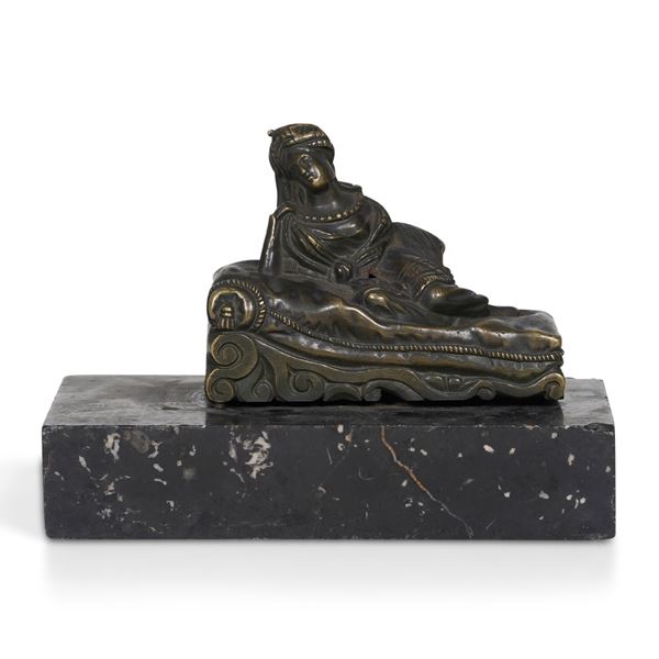 Odalisca su ottomana. Fonditore del XIX-XX secolo