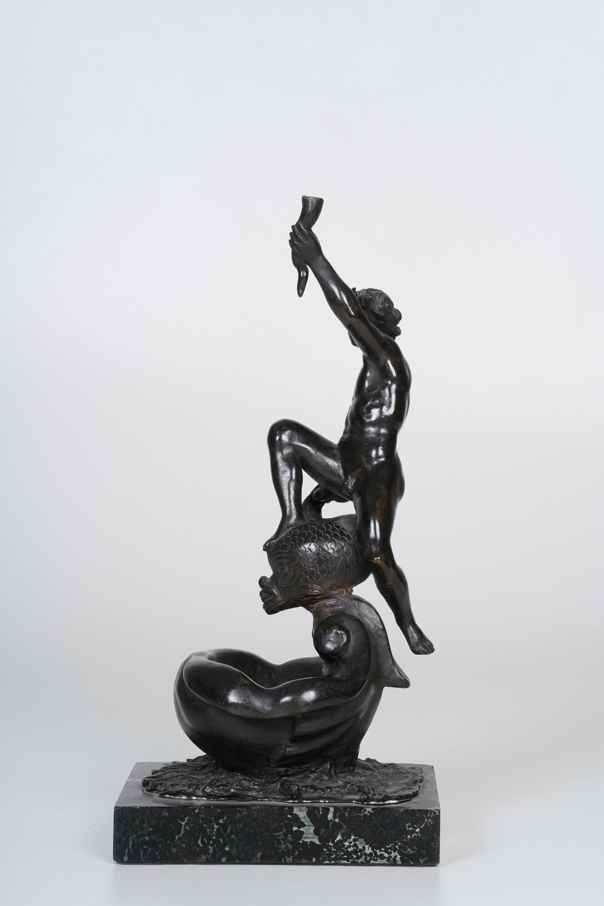 Figura Maschile su Delfino. Fonditore del XX Secolo