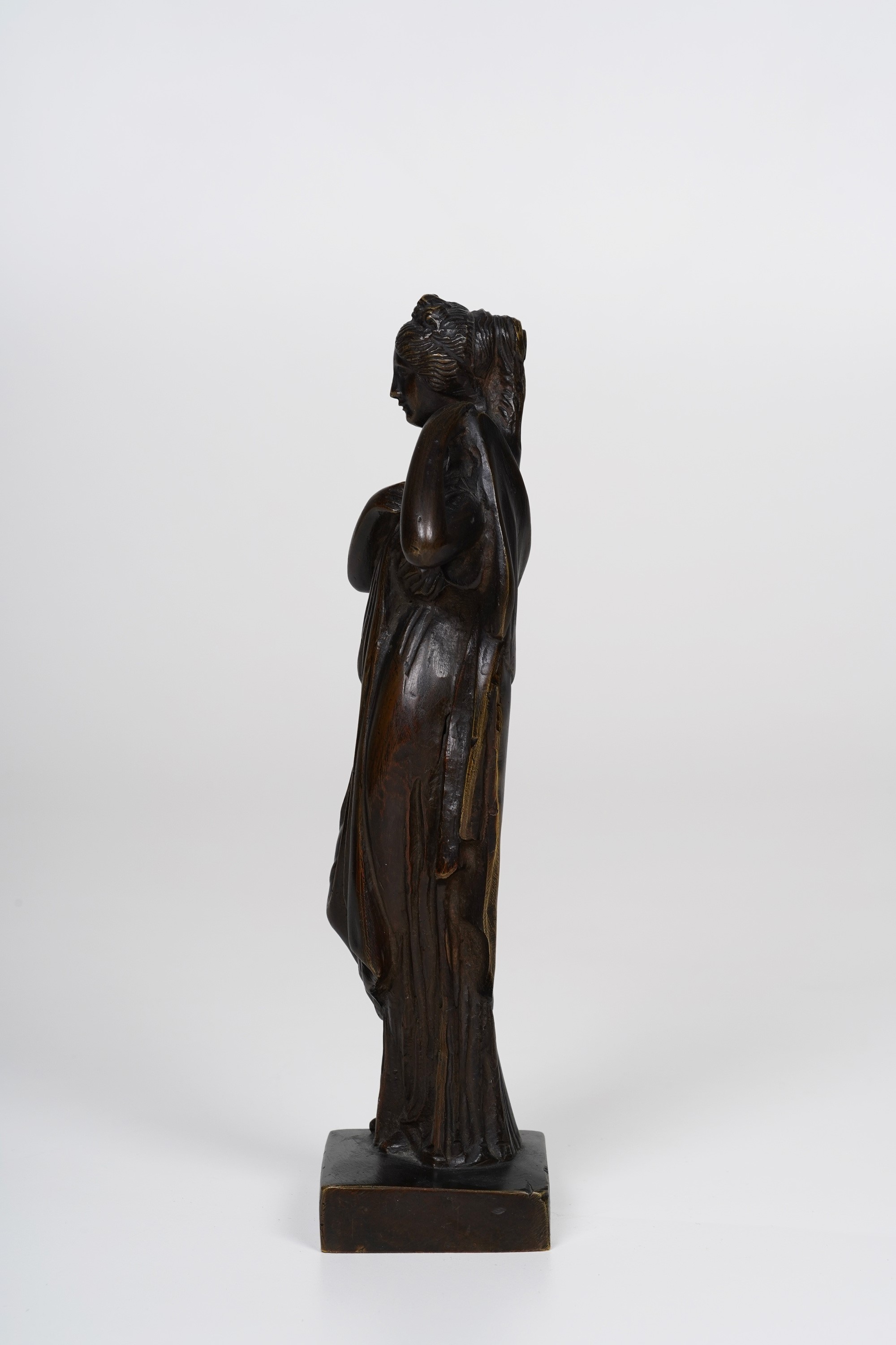 Figura Femminile Classica. Fonditore del XIX-XX Secolo
