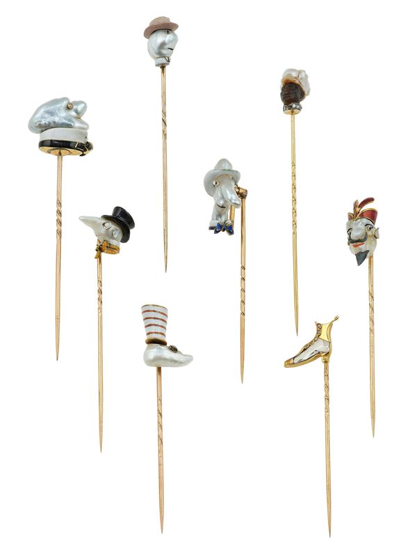 Lotto composto da 8 spilloni in oro, argento, perle, smalti e diamanti