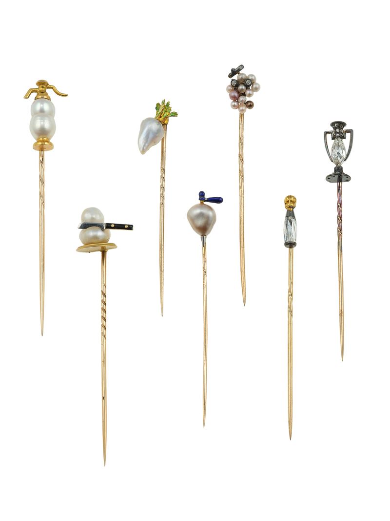 Collection of seven gold, silver, pearl, enamel and diamond pins  - Auction Fine Jewels - Cambi Casa d'Aste