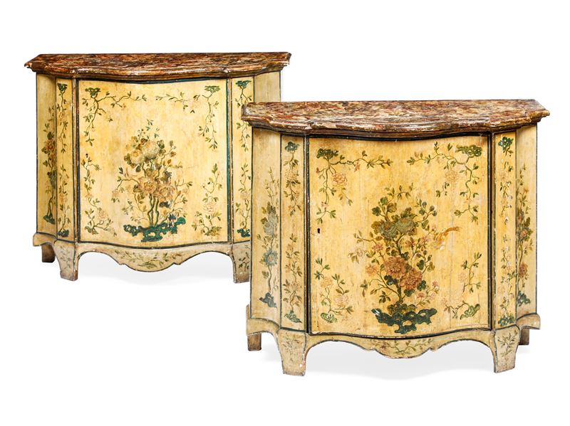 Coppia di credenze laccate. XVIII secolo  - Asta Dimore Italiane - Cambi Casa d'Aste